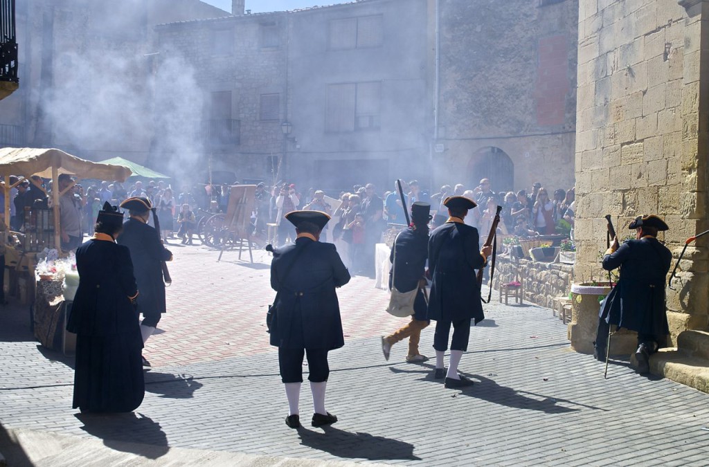 fulleda-heroica-la-festa-de-lagustina-darago-turisme-interior